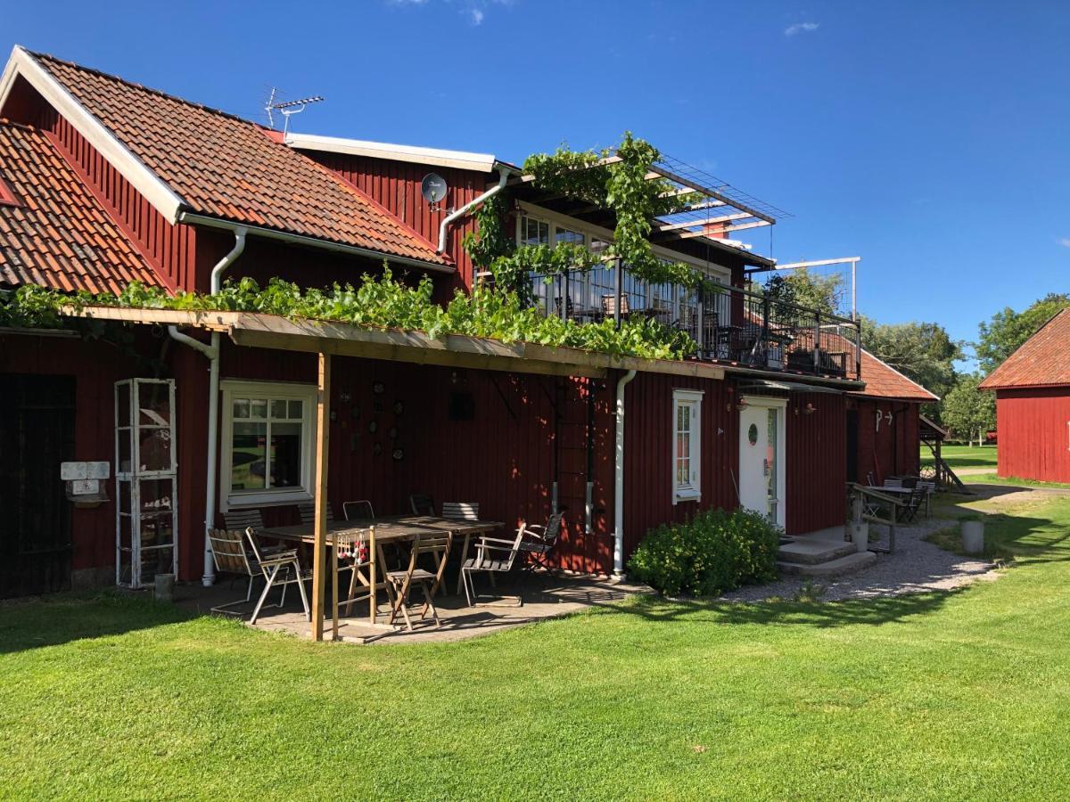 Aeventyrsgardens Vandrarhem, Kinnekulle Källby Buitenkant foto