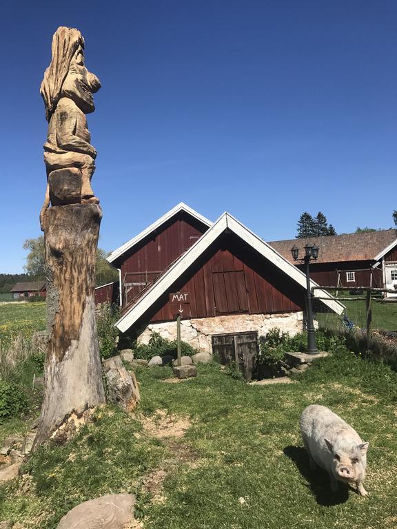 Aeventyrsgardens Vandrarhem, Kinnekulle Källby Buitenkant foto