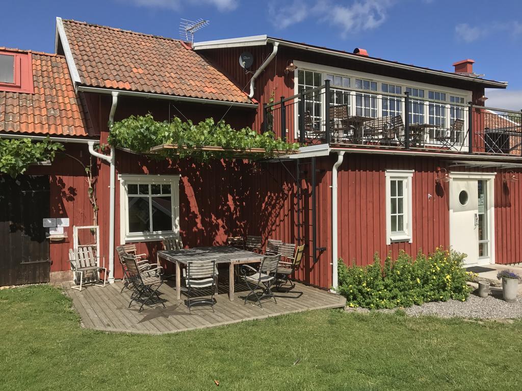 Aeventyrsgardens Vandrarhem, Kinnekulle Källby Buitenkant foto