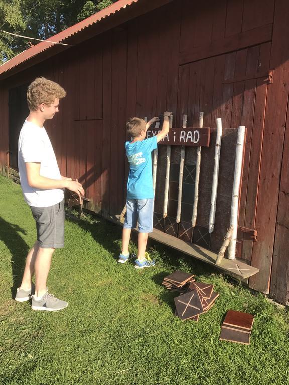 Aeventyrsgardens Vandrarhem, Kinnekulle Källby Buitenkant foto