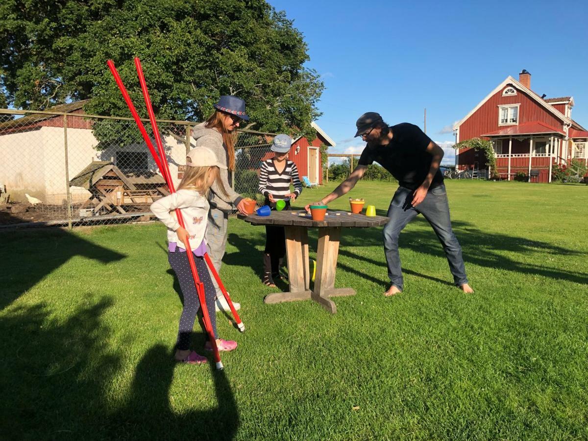 Aeventyrsgardens Vandrarhem, Kinnekulle Källby Buitenkant foto